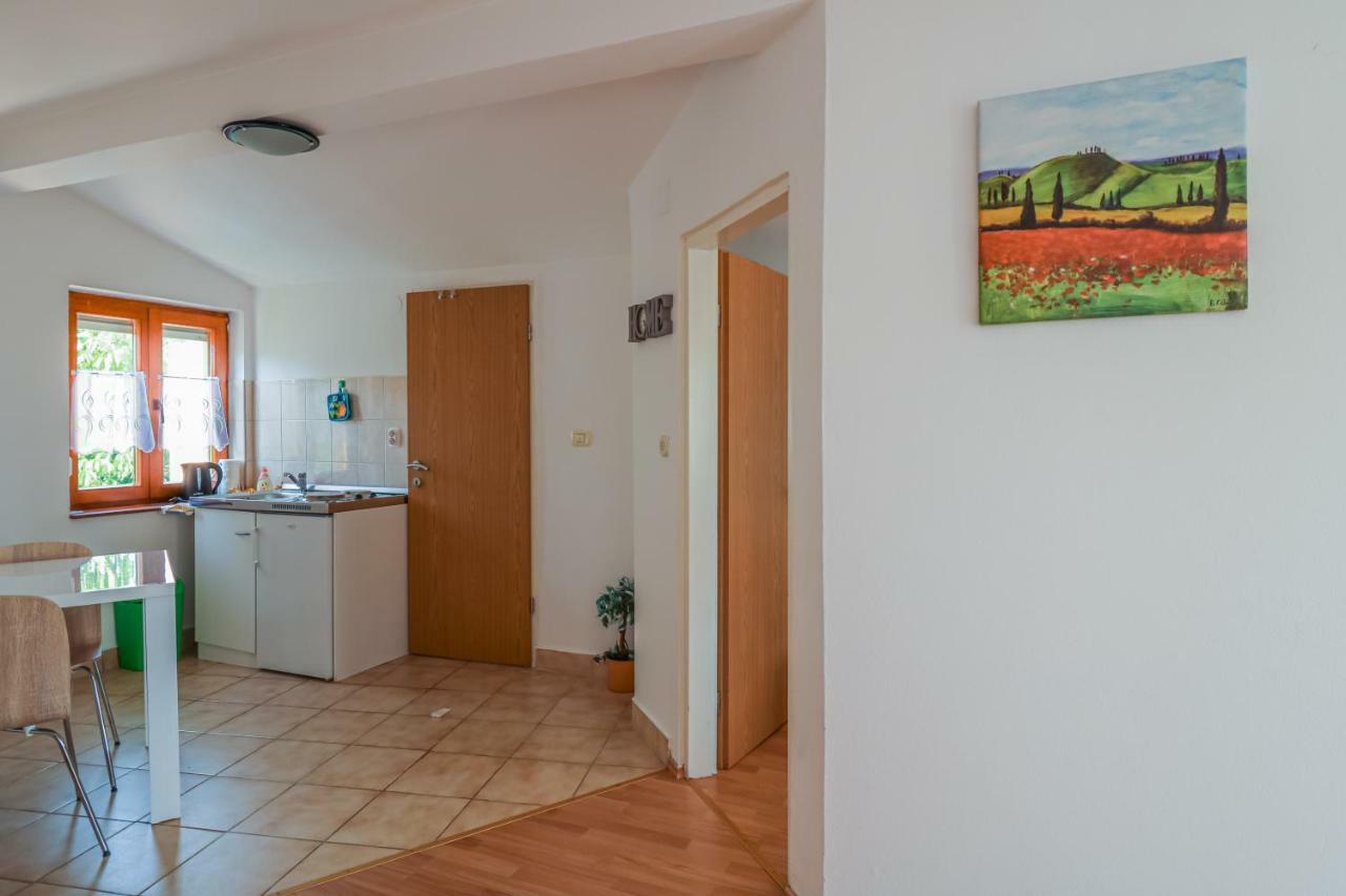 Waimarie Fažana Exterior foto